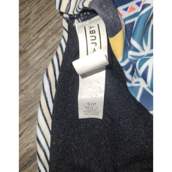 Cape Juby One-Piece Women's Bathingsuit Size Small - Picture 4 of 4